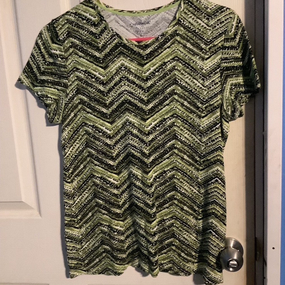 Women’s Croft & Barrow Chevron /Stripe Top Size S